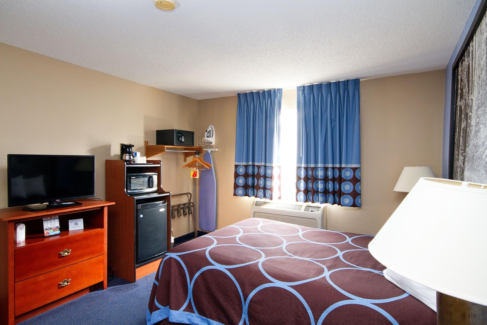 Hotel Super 8 By Wyndham 2*